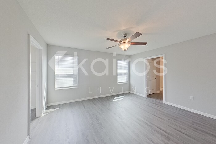 Building Photo - 8610 SW 44th Ct