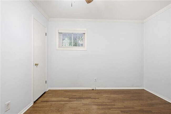 Building Photo - 2070 Drew Valley Rd NE