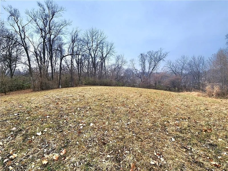 Secluded 1/2 Acre - 2630 S 22nd St