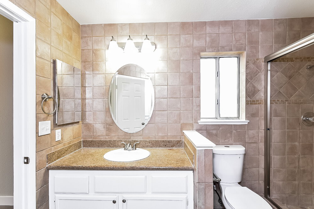 Building Photo - 4361 Faberge Ave