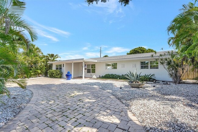 Building Photo - 701 NE 8th St