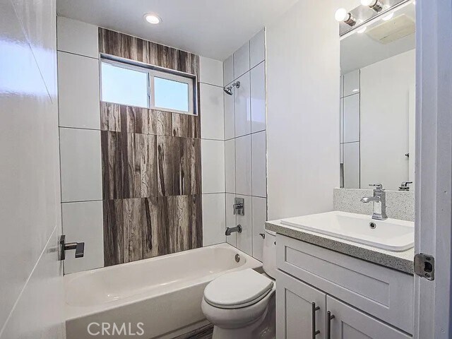 Building Photo - 7445 Troost Ave