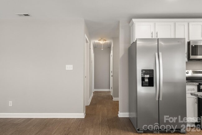 Building Photo - 11805 Harrisburg Rd