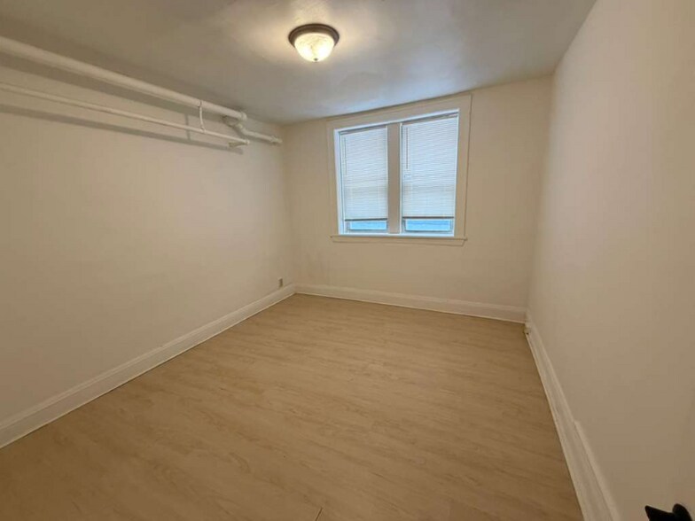 Building Photo - 14148 Superior Rd