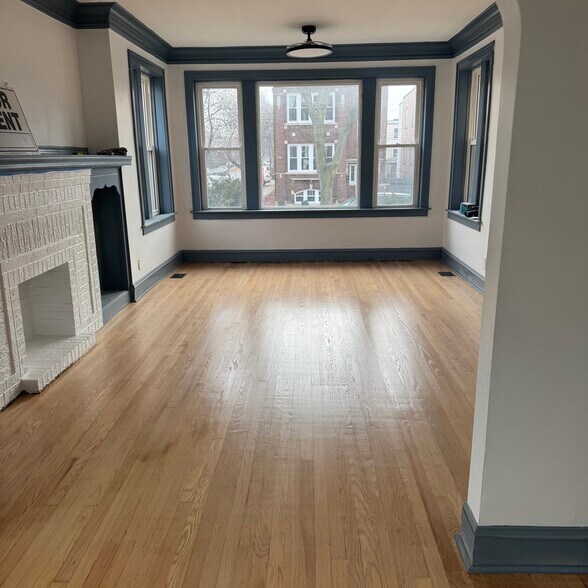 Building Photo - 2102 Gunderson Ave