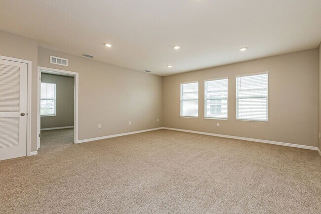 Building Photo - 8679 Bower Bass Cir