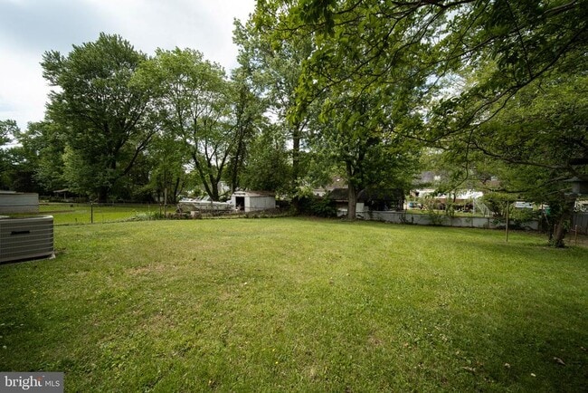 Building Photo - 4002 74th Ave