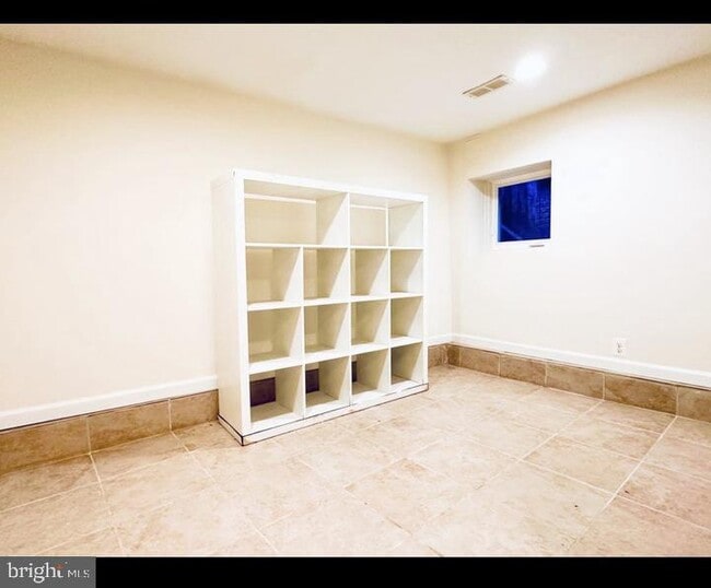 Building Photo - 119 W St NW