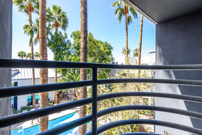 Building Photo - 3633 N 3rd Ave