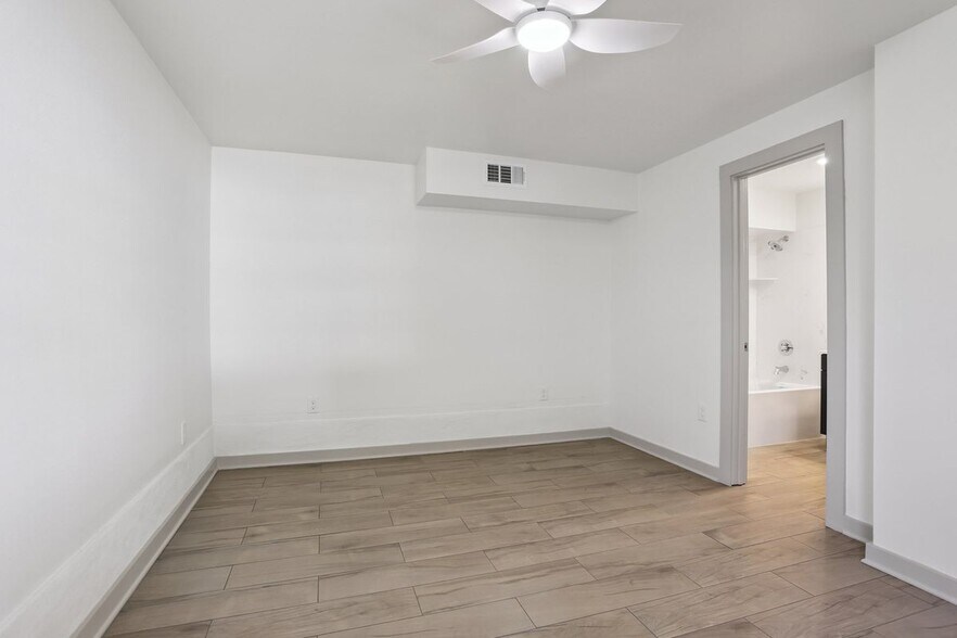 Building Photo - 720 Spain St