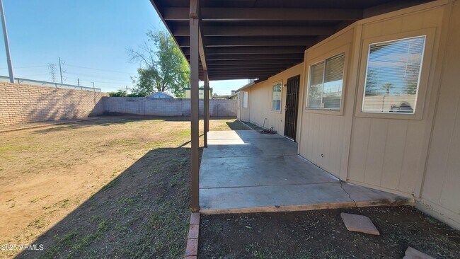 Building Photo - 3105 S Rogers