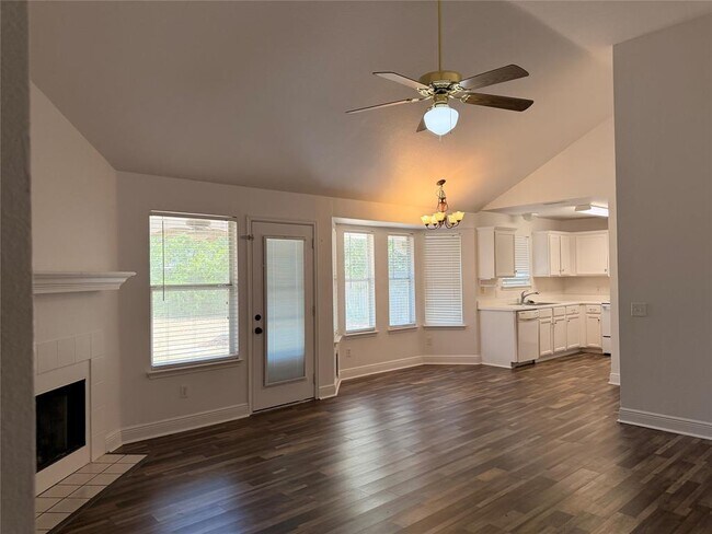 Building Photo - 2202 Corbin Way