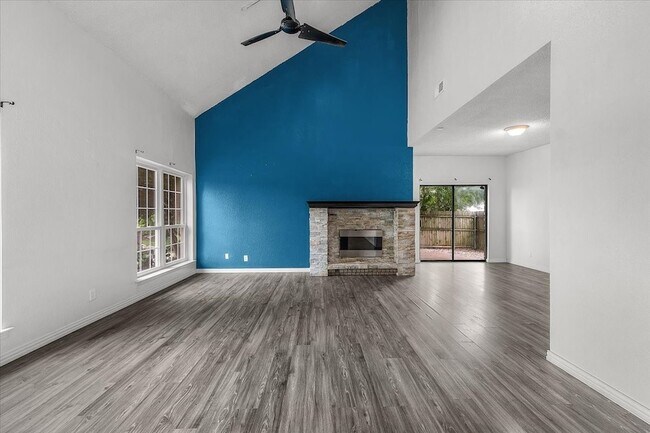 Building Photo - 5315 Colony Hill Rd