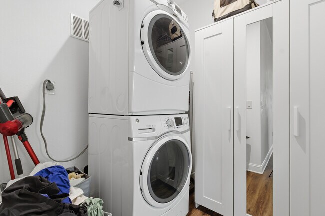 Building Photo - 3203 N Bailey St