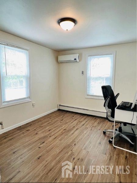 Building Photo - 354 Paderewski Ave