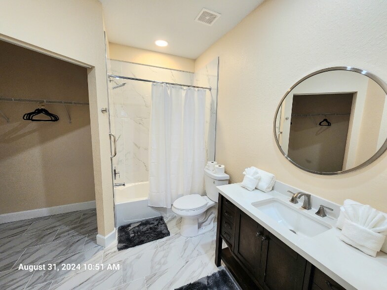 Building Photo - 2954 Lucayan Harbour Cir