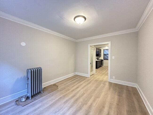 Building Photo - 2332.5 N Spaulding Ave