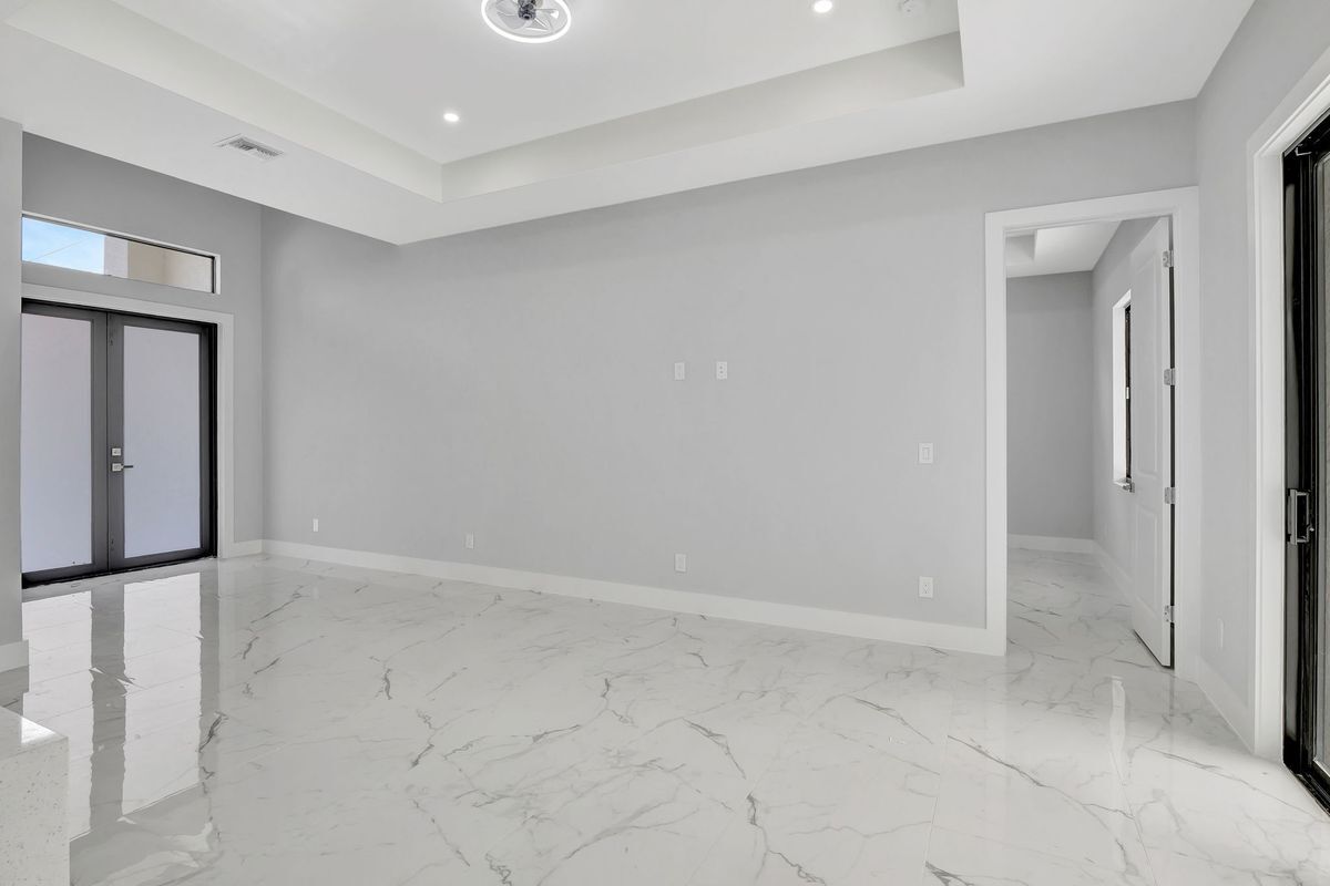 Building Photo - 2501 56th St SW