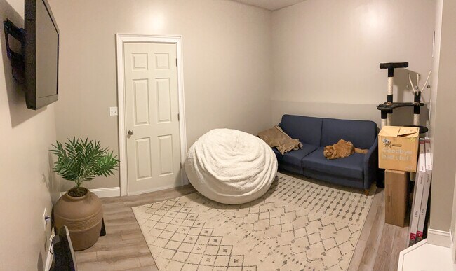 Building Photo - 46 Deer Run Dr