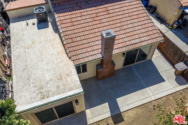 Building Photo - 31076 Via San Vicente
