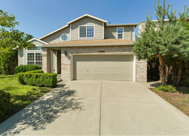 Primary Photo - 16067 SW Dewberry Ln