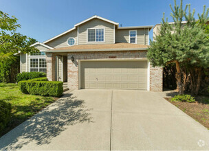 Building Photo - 16067 SW Dewberry Ln