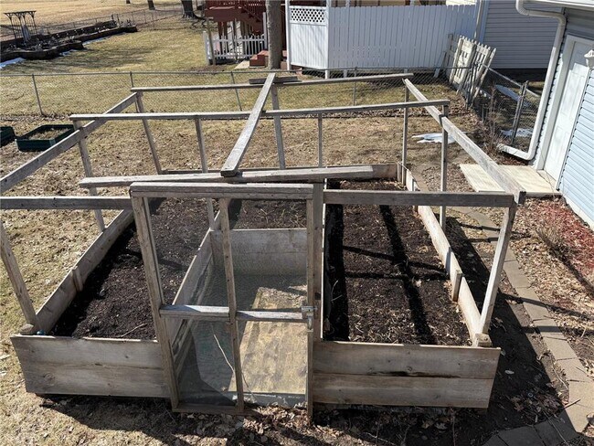 Building Photo - 11941 69th Ave N