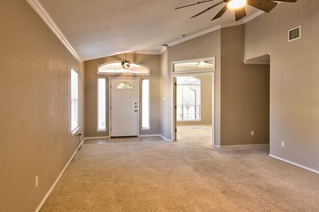 Building Photo - 10700 Beard Ave
