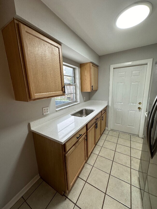 Building Photo - 496 Citadel Dr