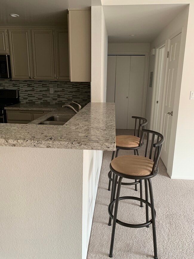 Breakfast Nook - 8180 Manitoba St