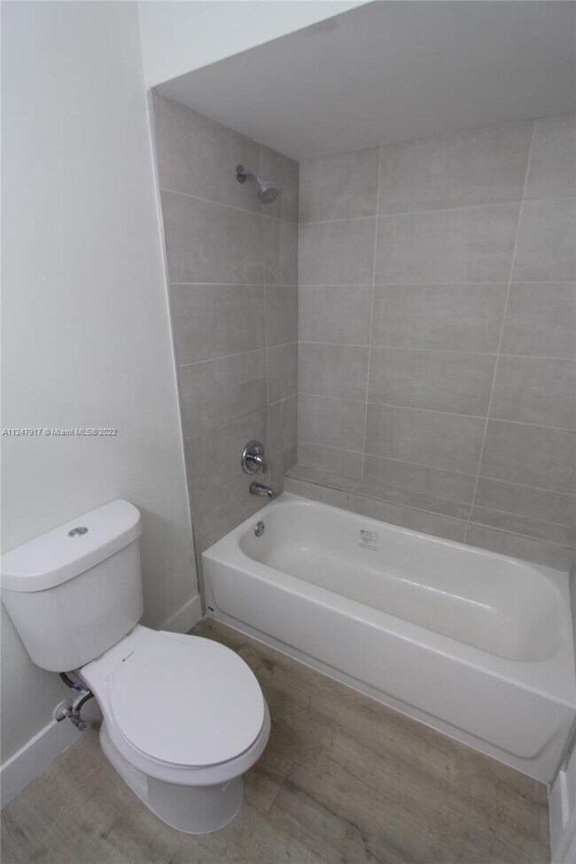 Building Photo - 8520 SW 149th Ave