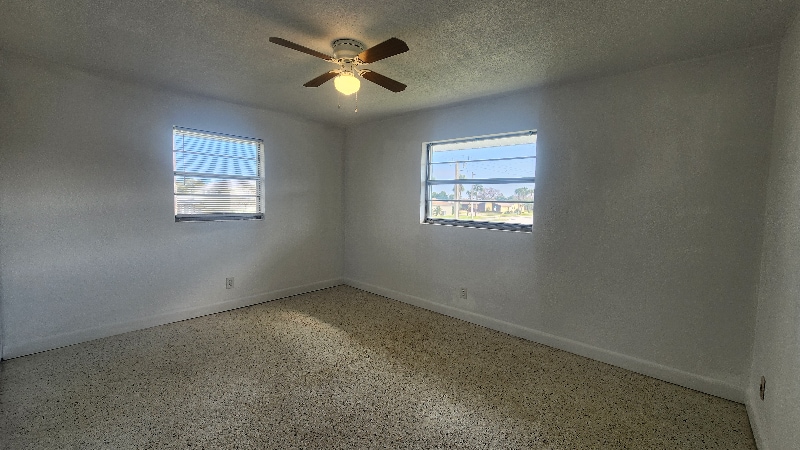 Building Photo - 1750 S Palmetto Ave