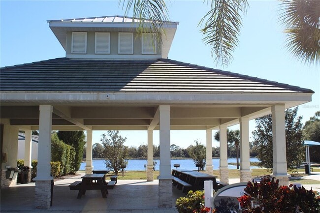 Building Photo - 21645 Avon Park Ct