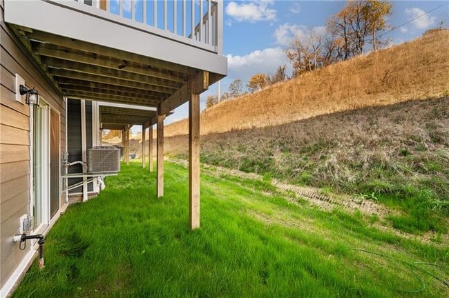 Building Photo - 204 Scenic Dr