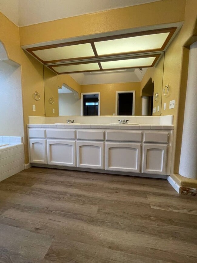 Building Photo - Live Vibrantly at 2488 Plumwood!