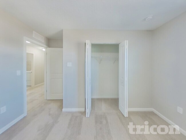 Building Photo - 1916 Constitutional Republic Pl