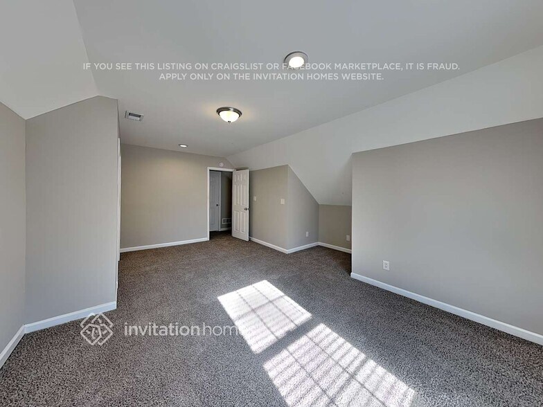 Building Photo - 6322 Klondike River Rd