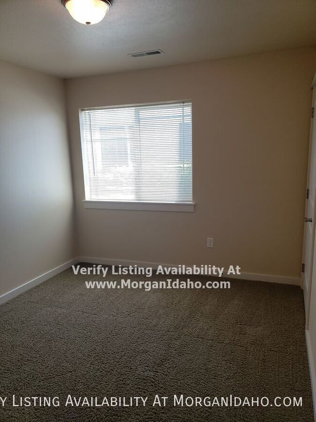 Building Photo - 9221 W Brogan Dr