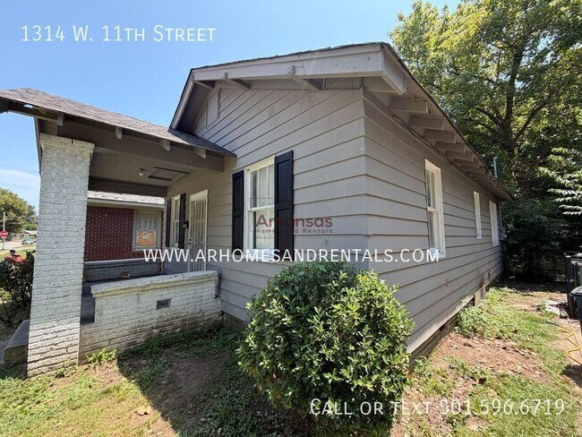 Building Photo - 1314 W 11th St