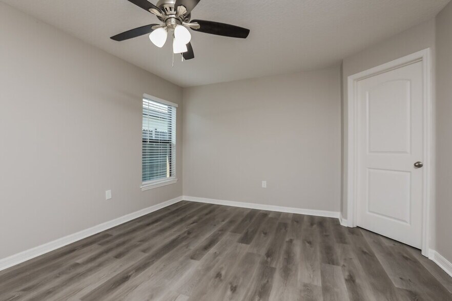 Building Photo - 2353 Bexley Dr