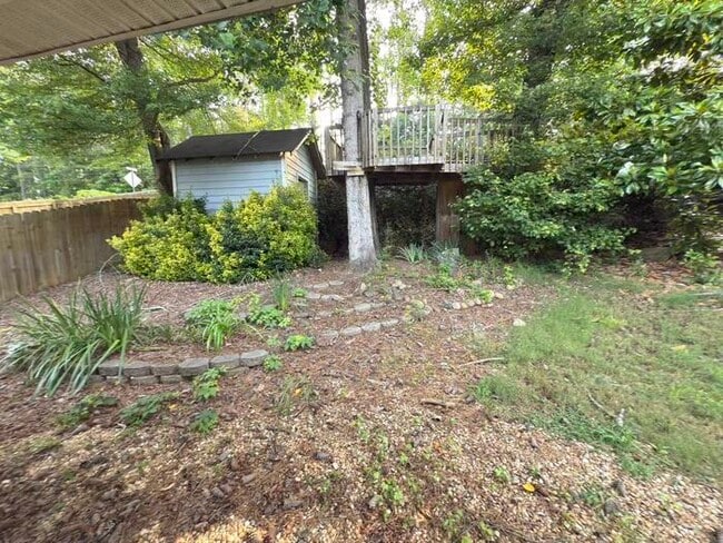 Building Photo - 3 bedroom house in Hillsborough Chase