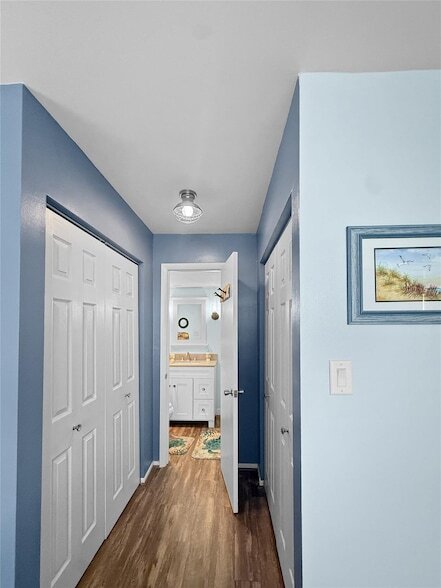 Building Photo - 525 N Ocean Blvd