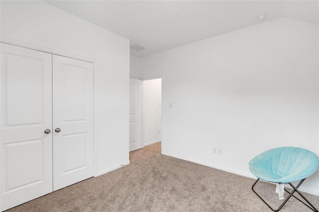 Building Photo - 133 Lenera Dr