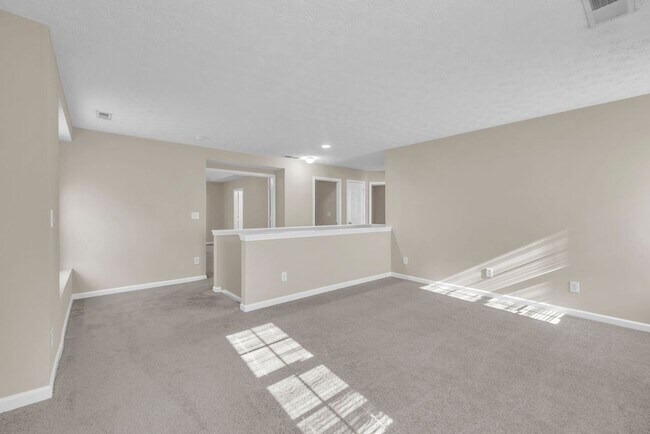 Building Photo - PRICE DROP!!! 3 BEDROOM 2.5 BATH SOUTH FULTON HOME!!