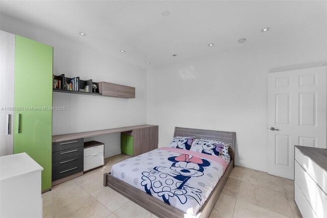 Building Photo - 11229 NW 44th Terrace