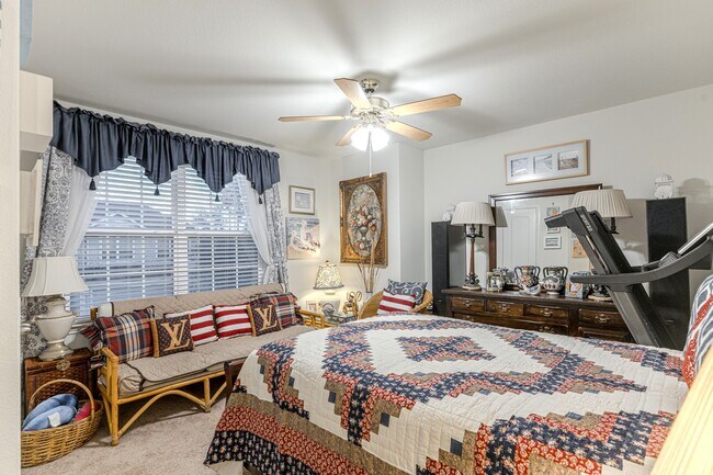 Building Photo - 2054 Sweet Lilac Dr