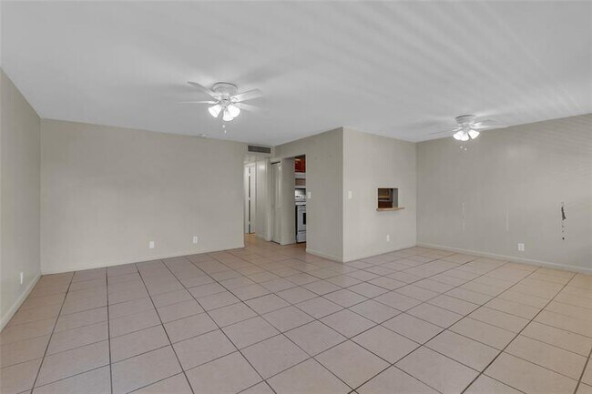 Building Photo - 2201 NE 36th St