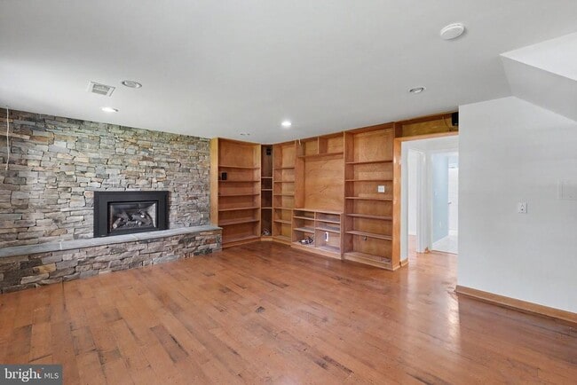 Building Photo - 2113 Sheriff Ct