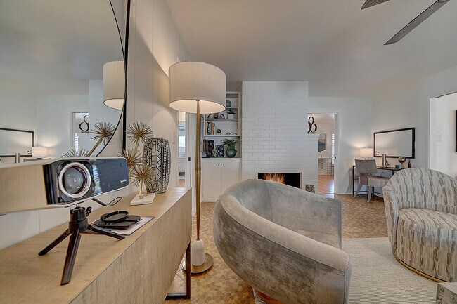 Building Photo - 444 N Shattuck Pl