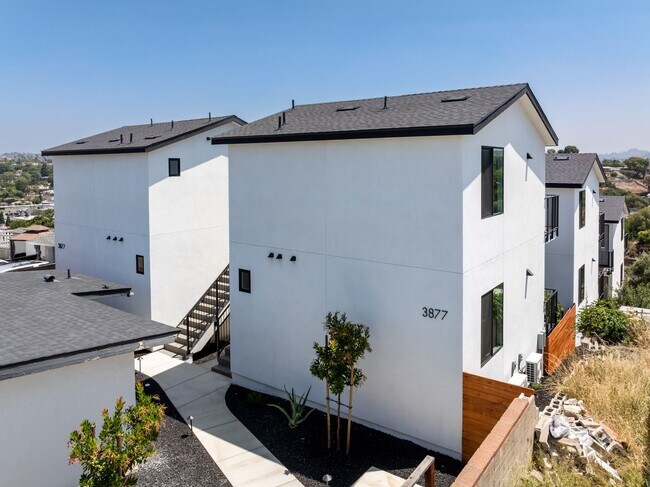 Building Photo - 3873 Boren St